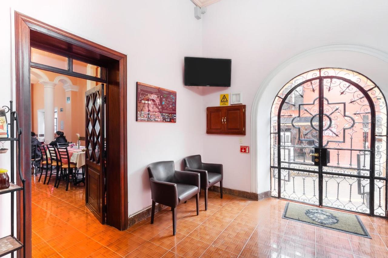 Hôtel Capital O Casa Real à Huauchinango Extérieur photo